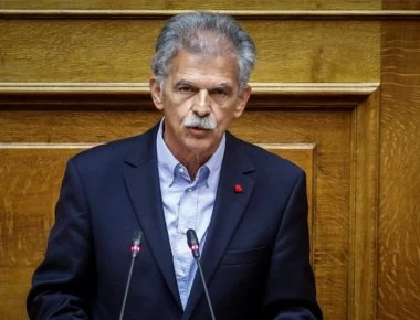 Δείχνουν στον Σπ.Δανέλλη tweet που είχε γράψει:«Ο ΣΥΡΙΖΑ μας οδήγησε στη χρεοκοπία»-«Δεν το έχω πει ποτέ» απαντά(βίντεο)